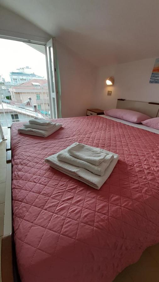 Hotel Elisabetta 2 Stelle Cattolica Luaran gambar