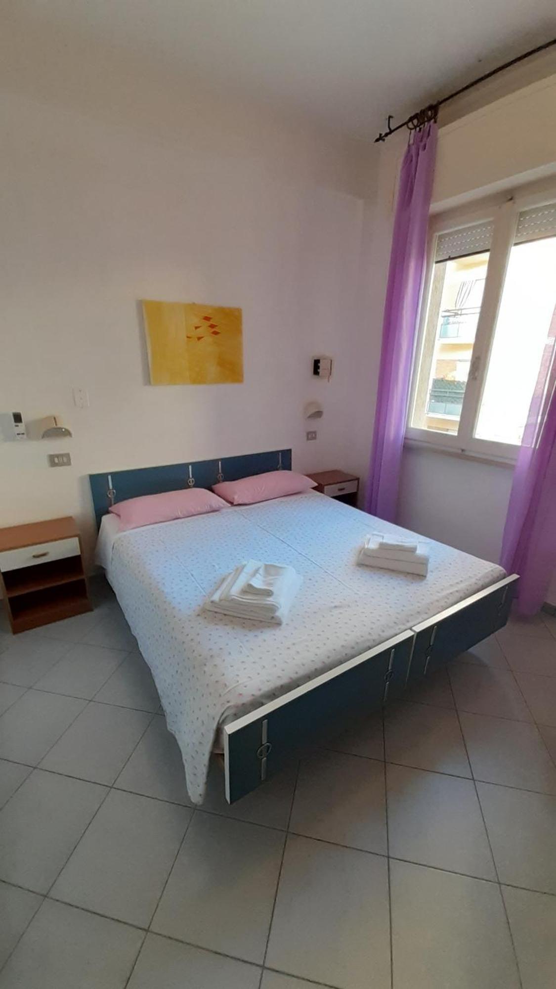 Hotel Elisabetta 2 Stelle Cattolica Luaran gambar