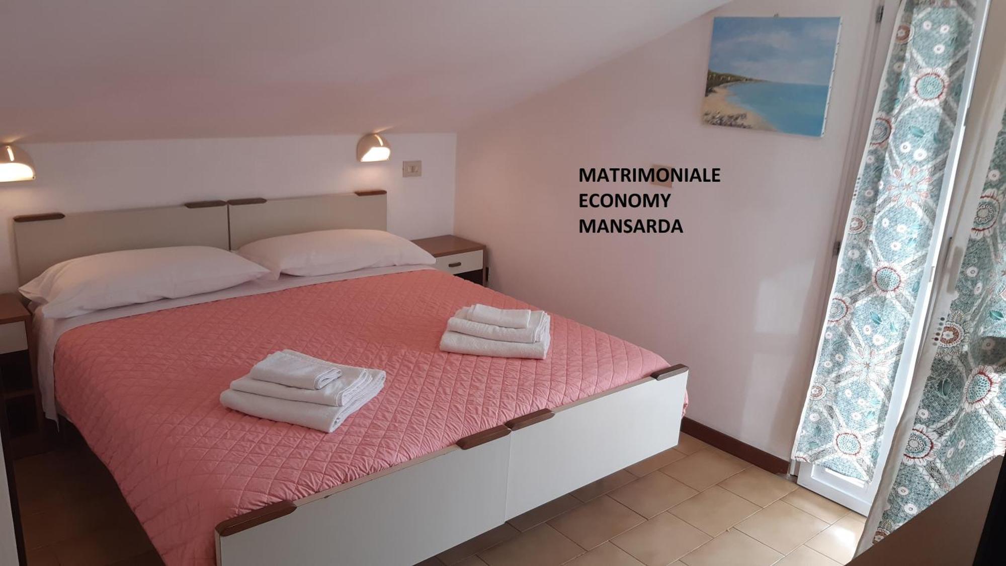 Hotel Elisabetta 2 Stelle Cattolica Luaran gambar