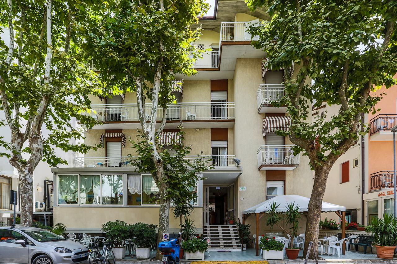 Hotel Elisabetta 2 Stelle Cattolica Luaran gambar